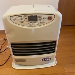 【無料】石油ファンヒーター　木造9畳コンクリート12畳KF-W32ES
