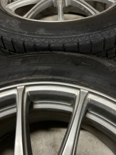 スタッドレスタイヤ　235/55/R18 4ヶ月使用