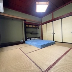 一戸貸し/水道光熱費ガスWi-Fi費用込み/最大10人滞在可能/保証人・保証会社不要/仲介手数料料敷金礼金0円/4台駐車可能 - 不動産