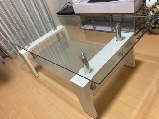 お洒落　透明リビングテーブル