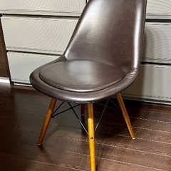 円形ダイニングテーブル　チェア2脚セットの画像