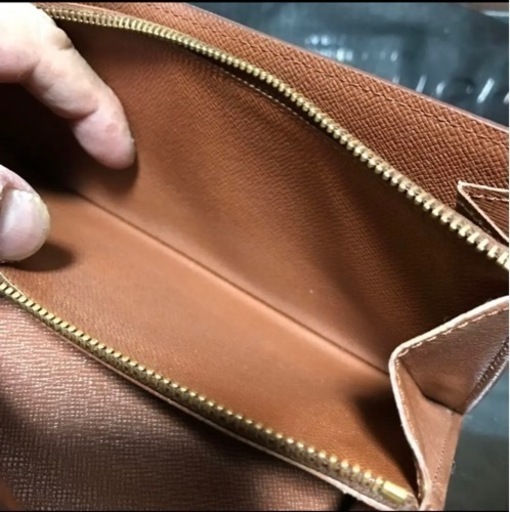 ヴィトン長財布　USE品