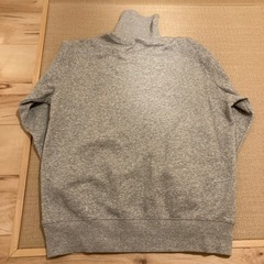 メンズ　トレーナー　タートルネック　無地　グレー　Lサイズ　GUの画像
