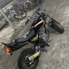 HONDAエイプ50CBX仕様の画像