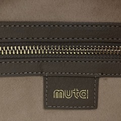 【新品未使用】muta エンボス8ビジネスバッグの画像