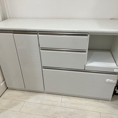 ご商談中です‼️食器棚　ニトリ　ホワイト
