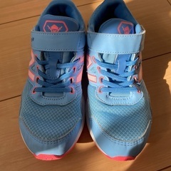 ニューバランス　スニーカー19.5㎝