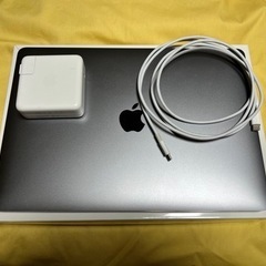 MacBook Pro 2016 13インチ i5 8GB 512GB タッチバー