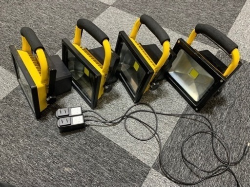 バッテリー駆動投光器20W×4個セット（ジャンク品）