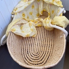 無料！クーハン クーファン☆ベビーキャリー☆かご☆黄色ひよこ柄【こちらは店舗です。浜村鹿野温泉ICから3分 買取本舗 宮本リサイクル 営業時間９～１９時 定休日水曜日】の画像