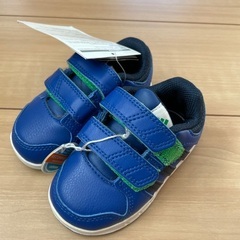アディダス　キッズスニーカー　12㎝