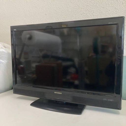 美品　液晶テレビ  32型　BS/CS/地デジ　省エネモデル