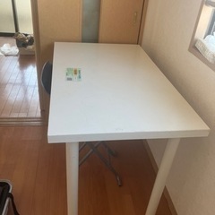 IKEA ダイニングテーブル　ホワイト　作業用台の画像