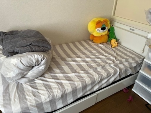 シングルベッド　ベッド