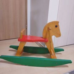 木馬のおもちゃ