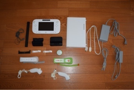 すぐ遊べるWII U ファミリープレミアムセット＋Wii Fit U