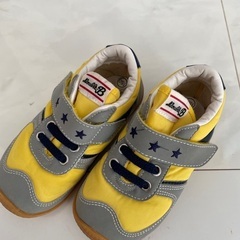 スニーカー　15㎝