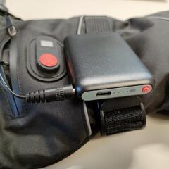 【新古品】充電式の電熱グローブ（左右セット、バッテリー付属）