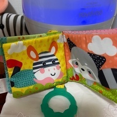 布絵本・仕掛け絵本　知育玩具・布おもちゃ　動物の画像