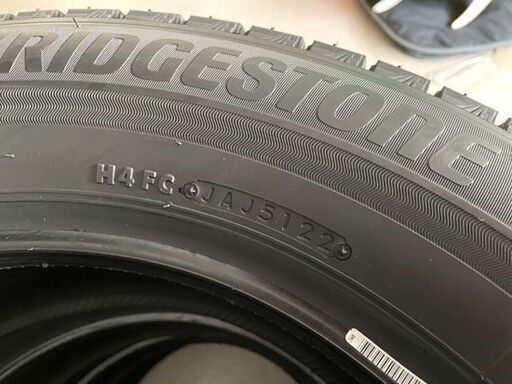 新品 BRIDGESTONE BLIZZAK VRX3 17インチ タイヤ４本 225/60R17 99Q 2022年(51週) ブリ