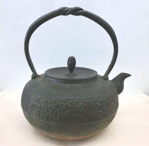 南部鉄器 鉄瓶 サビあり 幅19×高さ10㎝ 桜 急須 茶道具 鉄分補給