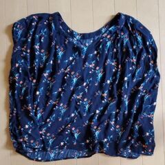 AZUL  BY MOUSSY 花柄トップス　袖無し