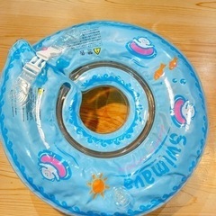 空気入れ付き！スイマーバ　うきわ首リング　ブルー