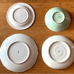 【値下! お得! 未使用】橘吉 柘榴柄 皿 約25.5cm×3.5cm 紅葉柄 皿 約23cm×4cm 茄子と南瓜柄 約17.5cm×5cm 天使柄 皿 約19.8cm×1.5cm 4点セットの画像