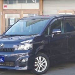 みんなの味方❗️自社ローンのオトロン❗️❗️　トヨタ　ヴォクシー　ZS