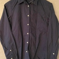 ユニクロ　UNIQLO ドットシャツ　Sの画像