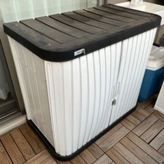 アイリスオーヤマ　物置　ミニロッカーの画像