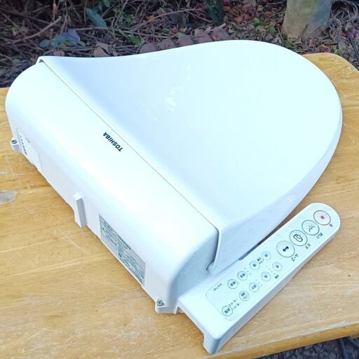 ★お届け可‼★ TOSHIBA 温水洗浄便座 ウォシュレット SCS-T160