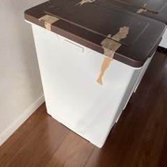 ゴミ箱の画像