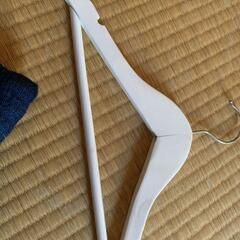 子ども用木製ハンガー　９本の画像