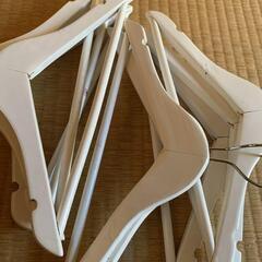 子ども用木製ハンガー　９本