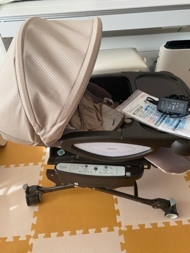 【試乗のみ・ほぼ未使用】アップリカ　ユラリズム　オート　プレミアム