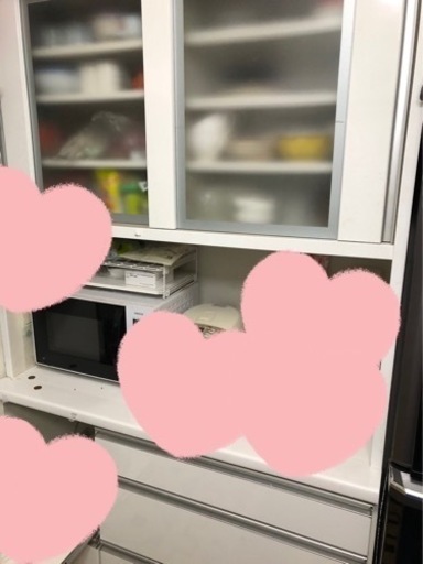 大きな白い水屋