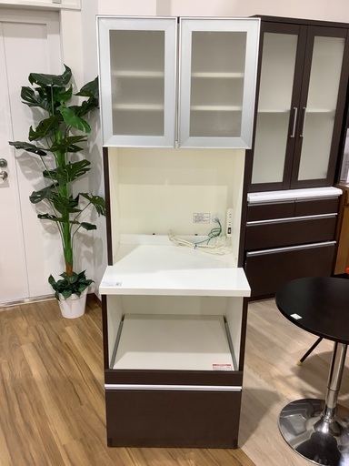 レンジボード(※若干のグラつき,キズ有) ニトリ 高さ約180cm 幅約60cm 奥行約50cm 入荷致しました！