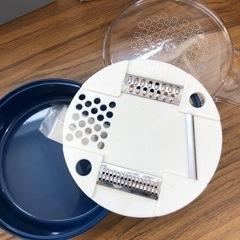 未使用品　万能　調理器　せん切り　スライス　つま切り　おろし　薬味おろし　水切り　便利‼︎の画像