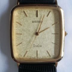 コレクション品の整理中　SEIKO Dolce　腕時計