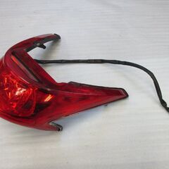 バイク部品　パーツ　取り外し車種不明　テールランプ　ヤマハ　中古品 