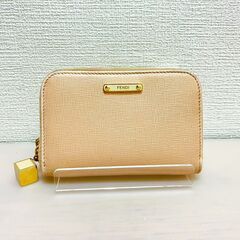 フェンディ　FENDI　ピンク　コンパクトジップ　お財布の画像