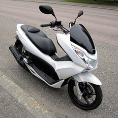 pcx バイク　整備　ハンドル交換作業してくれるひと募集