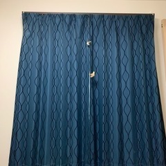 遮光カーテン　濃紺　※急ぎ取りに来れる方