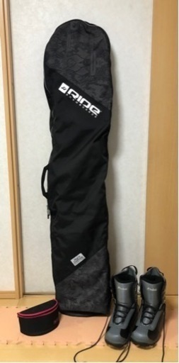 スノーボード、ブーツ、ゴーグルの3点セット売り