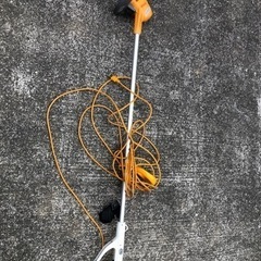 草刈り機