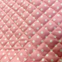 キルティング布地　ドット