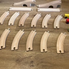 中古IKEA木製レールトイの画像
