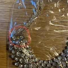【新古品】ネックレスとピアス10個セットの画像
