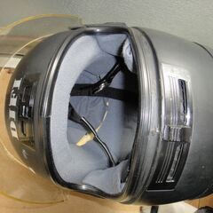 フルフェイスヘルメットです。 サイズはL、こすれ傷ありの画像